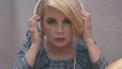 Little-Boots-Headphones Little-Boots-Headphones