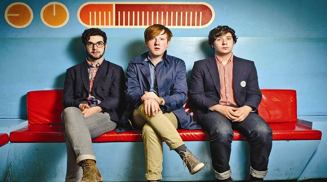 Two Doors Cinema Club, solo por hoy, regala su nuevo single