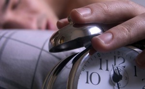 ¿Se puede aprender a dormir poco?