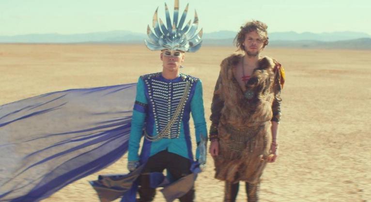 Empire Of The Sun en camino