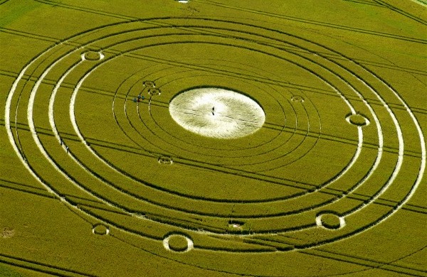 Crop Circle: el misterio de los circulos de hierba