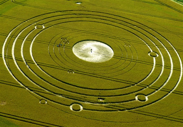 Crop Circle: el misterio de los circulos de hierba