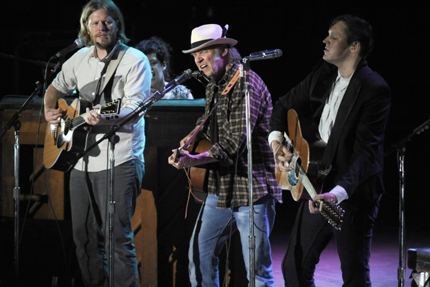 Neil Young en los sueños de Arcade Fire