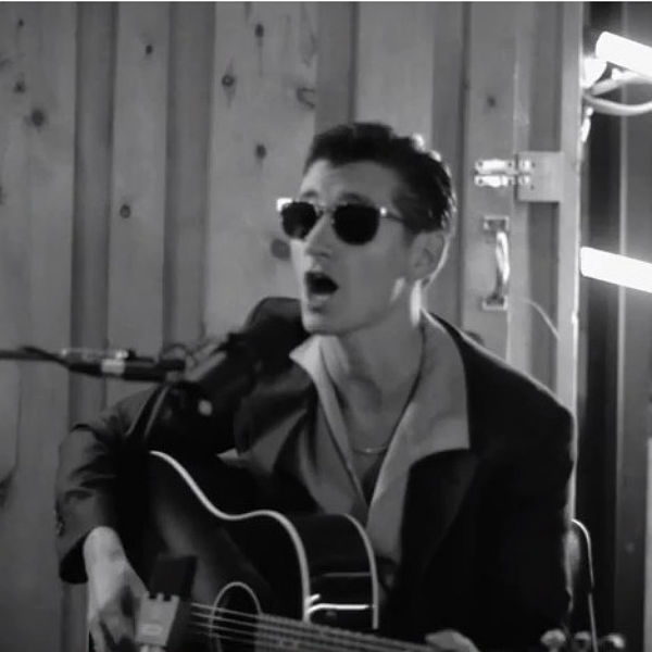 Arctic Monkeys en un acústico exclusivo