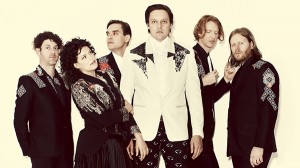 Arcade Fire obliga a sus fans a vestirse bien