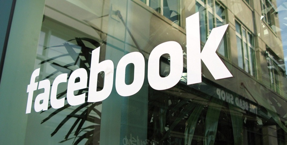 Facebook pide disculpas