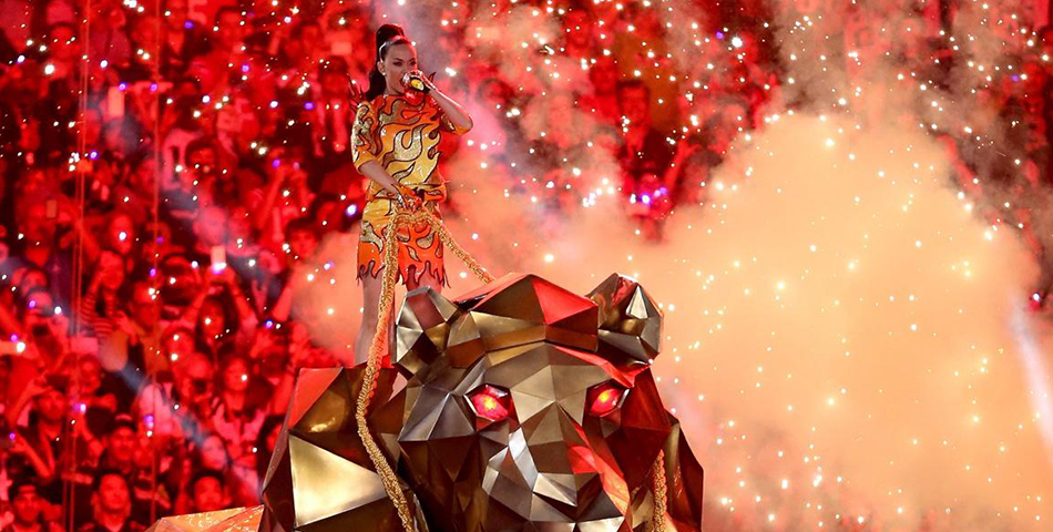 Katy Perry deslumbró en el Super Bowl