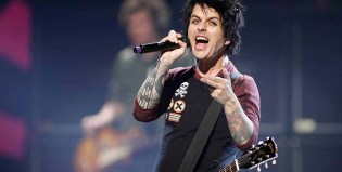 ¿Le comprarías una guitarra a Billie Joe Armstrong?