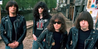 Polémico estudio sobre las remeras de los Ramones