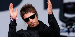 Liam Gallagher sorprendió a unos fanáticos que no tenían entradas para su show