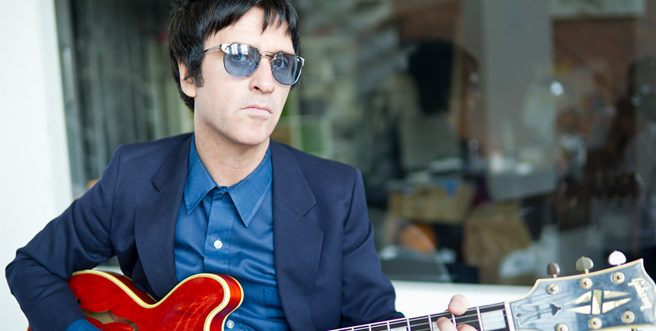 Johnny Marr quiere tocar con un futbolista argentino