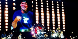 Chad Smith y Foo Fighters en vivo