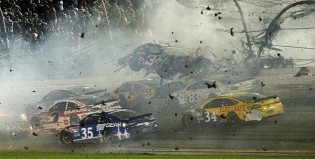 Terrible accidente en el Nascar