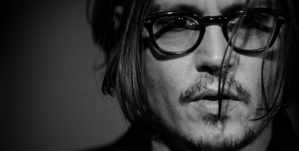 ¡Johnny Depp contrató gente para que memorizara sus guiones por él!