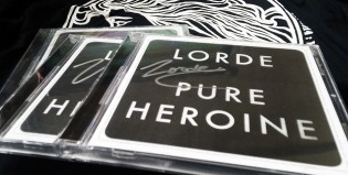 Ganate disco y remera de Lorde