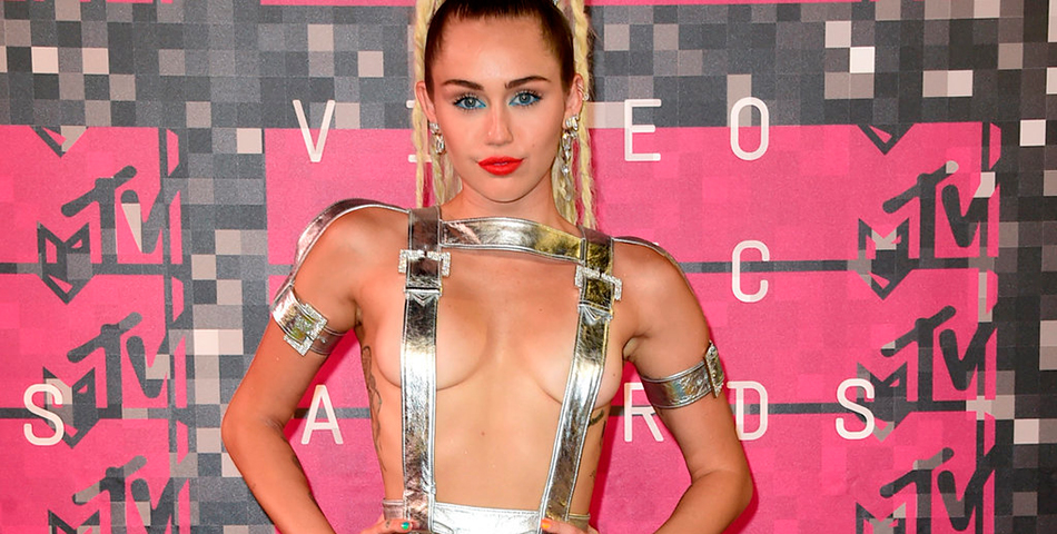 Hablemos del vestido que Miley Cyrus usó en los MTV Video Music Awards