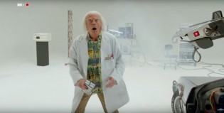 El Doc Brown vuelve a viajar en el tiempo