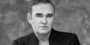 Apareció el video de Morrissey ‘cacheado’ en el aeropuerto