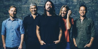 El tema de Foo Fighters que le da vergüenza a Taylor Hawkins