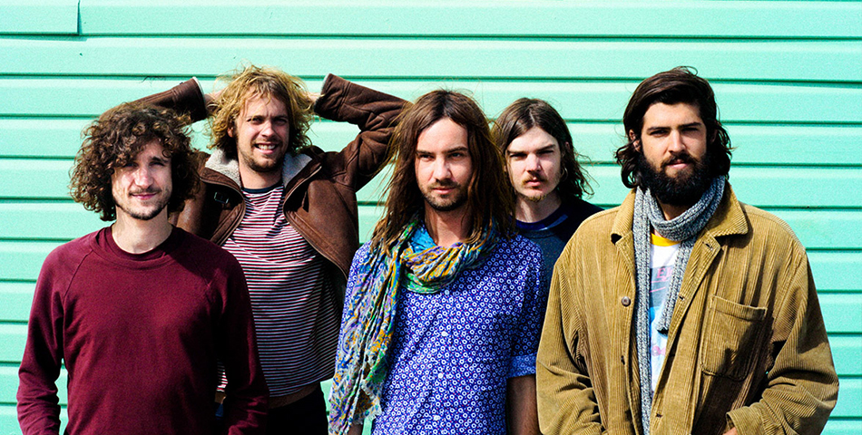 Tame Impala presentó un polémico video