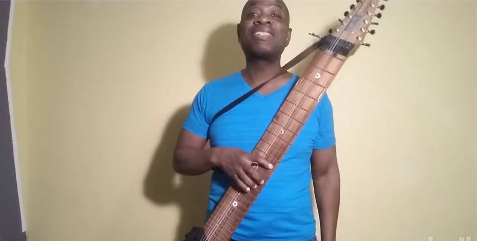 ¿Conocés el “Chapman Stick”? Un extraño instrumento musical que te encantará