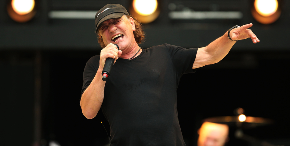 Escuchá el primer tema que Brian Johnson grabó sin AC/DC