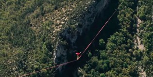 El slackline más extremo (y exitoso) del mundo