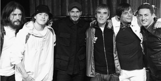 David Beckham sorprendido por los Stone Roses