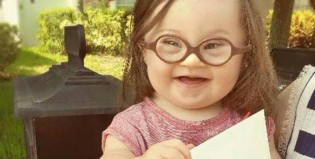 Le escribió una carta al doctor que le sugirió abortar a su hija con síndrome de down