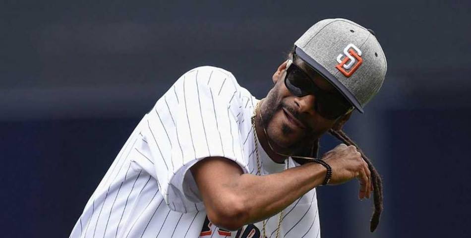 ¿Snoop Dogg jugando al baseball? ¡Mirá!
