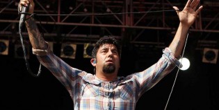 Chino Moreno de Deftones va a cantar dentro de un volcán