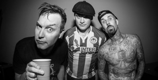 Escuchá un nuevo tema de Blink 182