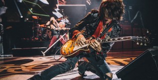 Hospitalizaron a Joe Perry