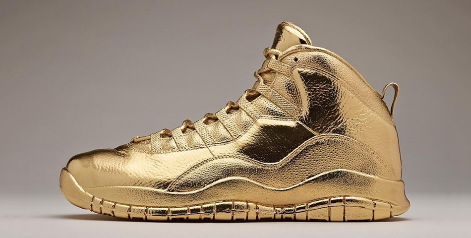 Drake mandó a hacer una zapatillas de oro macizo
