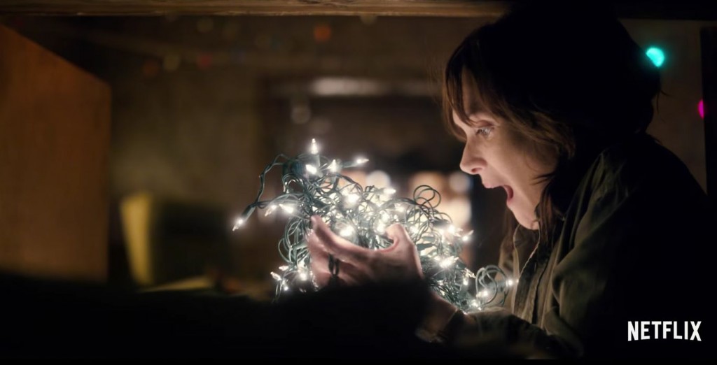 winona-ryder-is-a-frantic-80s-mom-in-netflix-trailer-for-stranger-things-netflix-1011112