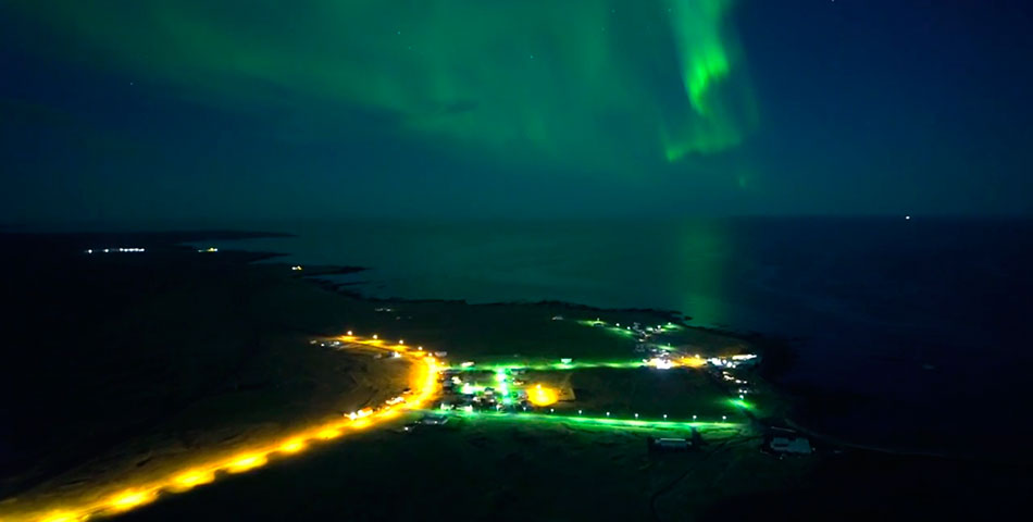 Mirá cómo se ve una aurora boreal desde un drone