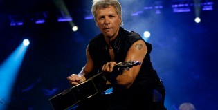 ¡Escracharon a Bon Jovi haciendo playback en vivo!