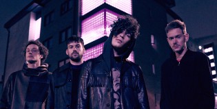 The 1975: entre covers y filarmónicas