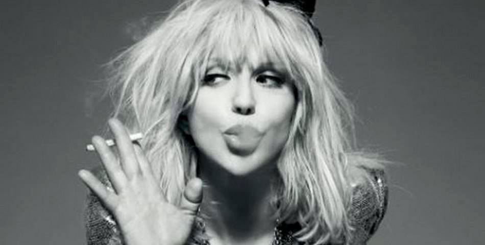 Courtney Love interpreta “Never Go Hungry” de Hole en la casa de Chris Pratt y Anna Faris