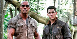 Dwayne Johnson y Nick Jonas posaron para la secuela de “Jumanji”