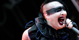 Marilyn Manson le puso el pecho a Johnny Depp