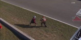 Insólito: una carrera de Nascar terminó a las piñas