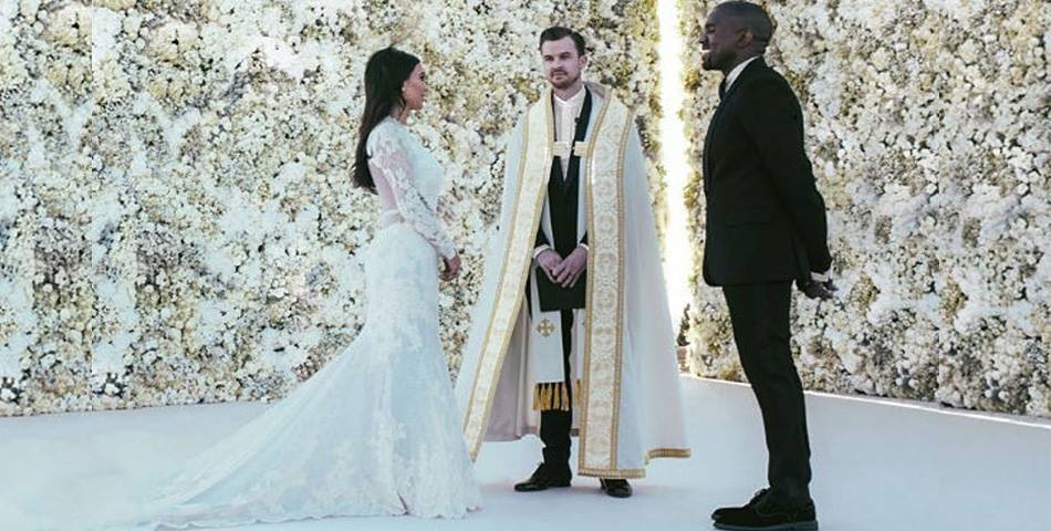 El pastor que casó a Kim Kardashian y Kanye West, hoy, estrella pop