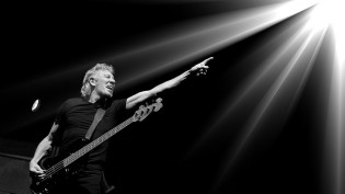 Roger Waters toca por primera vez en solitario dos canciones de Pink Floyd