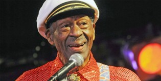 A sus 90 años, Chuck Berry publicará un nuevo disco: “Chuck”