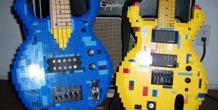 Así es y suena la primera guitarra fabricada con piezas de Lego