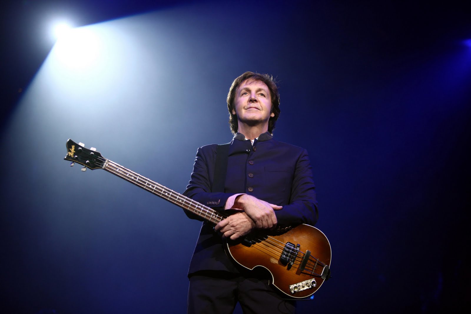 Rihanna acompañó a Paul McCartney en el escenario de Desert Trip