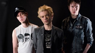 Sum 41 estrenó el video para “God Save Us All (Death to POP)”