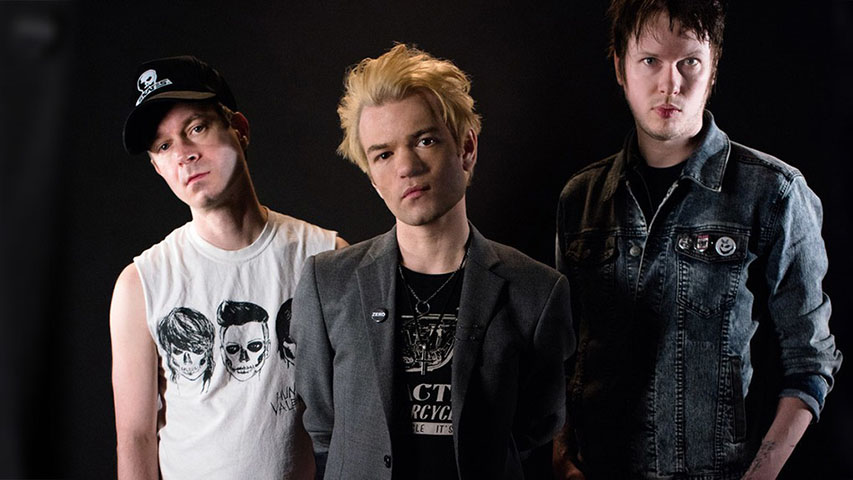 Sum 41 estrenó el video para “God Save Us All (Death to POP)”