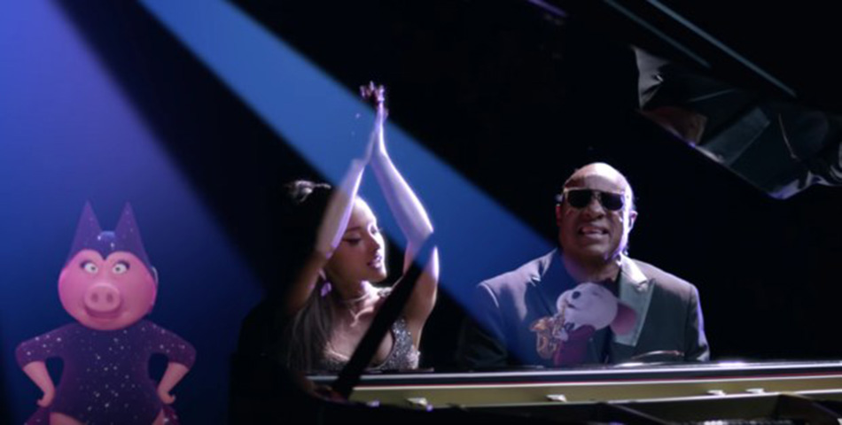 Ariana Grande se pasa al rubio platino en el nuevo video de Stevie Wonder